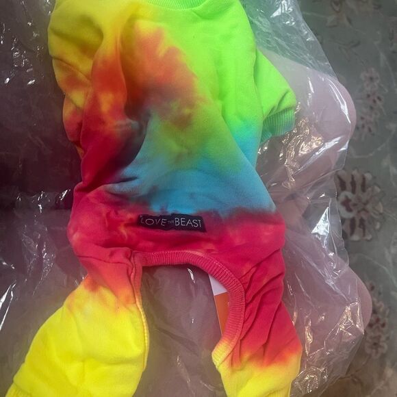 Medium NWT Love Thy Beast Tie Dye Rainbow Pet Dog Clothes pine piece - Picture 9 of 10